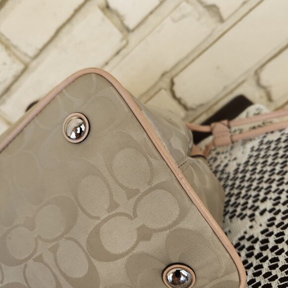 Euc Coach Signature C's Tan & Beige Satchel Purse Large - Picture 10 of 14